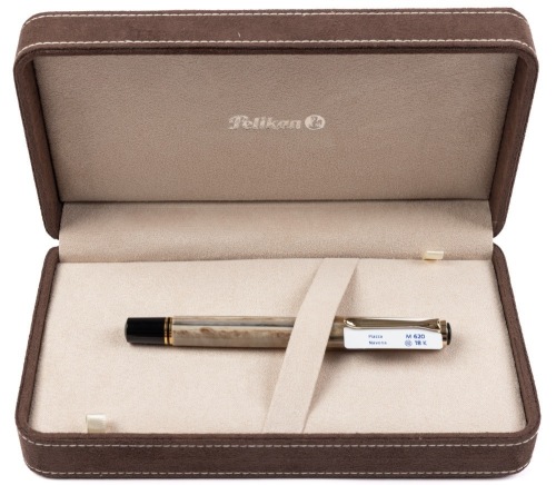 Pelikan M620 Grand Places Piazza Navona Fountain Pen Medium 18K Nib