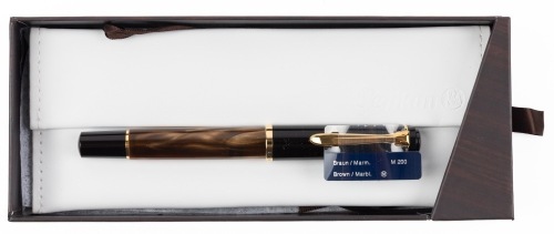 Pelikan M200 Brown Fountain Pen Medium Gold Plated Steel Nib