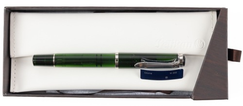 Pelikan M205 Olivine Fountain Pen Medium Steel Nib