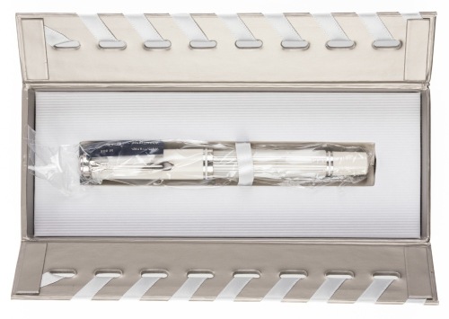 Pelikan M605 White Transparent Pen Medium 14K Nib