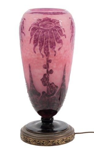 La Verre Francais Art Deco Console Lamp in Stunning Rose and Burgundy Cameo Glass, Signed.