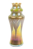 Steuben Aurene Gold and Green Iridescent Vase in Pulled Feather Design. A Remarkable Example of Steuben's Artistry and C