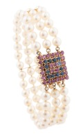 Ladies Lovely Pearl Bracelet with Beautiful Bejeweled 14K Yellow Gold Clasp