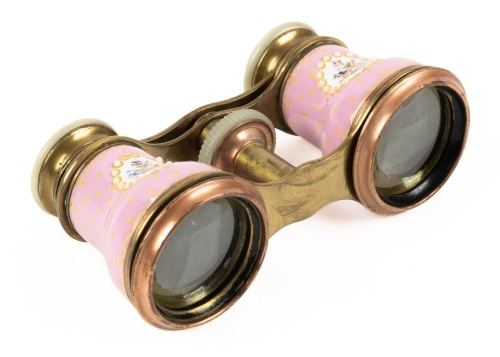 Pair of Beautiful European Opera Glasses ca. 1900 in Brass, Mother of Pearl and Hand Painted Porcelain. Focus Works Perf