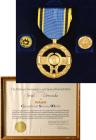 Apollo 11, 1969, NASA "Exceptional Service Medal" + Presentation Certificate