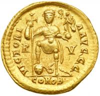 Valentinian III, AD 425-455. Gold Solidus (4.43 g) minted at Ravenna, c. AD 430-445. VF - 2