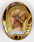 Art Nouveau Hand Painted Oval 10K Yellow Gold Brooch