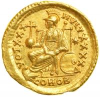 Theodosius II, AD 402-450. Gold Solidus (4.36 g) minted at Constantinople, AD 430-440. VF - 2