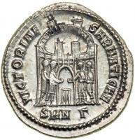 Diocletian, AD 284-305. AR Argenteus minted at Nicomedia, c. AD 295. EF - 2