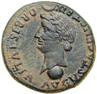 Augustus, 27 BC-AD 14. AE 32 minted posthumously at Romula in Hispania by Tiberius (AD 14-37). EF - 2