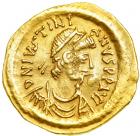 Justinian I, 527-565. Gold Tremissis (1.38 g) minted at Constantinople. EF