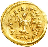 Justinian I, 527-565. Gold Tremissis (1.38 g) minted at Constantinople. EF - 2