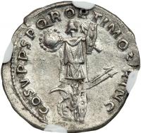 Trajan, AD 98-117. Silver Denarius (3.01g) - 2