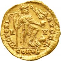 Honorius, AD 393-423. Gold Solidus (4.4g),. Mint of Ravenna, AD 402-6. EF - 2