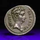 Augustus. Silver Denarius (3.79 g), 27 BC-AD 14.. EF