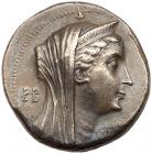 Ptolemaic Kingdom. Arsinöe II, wife of Ptolemy II. Silver decadrachm (32.48 g), died 270 BC