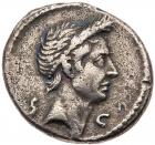 Julius Caesar. Silver Denarius (3.79 g), 40 BC Sharpness of VF